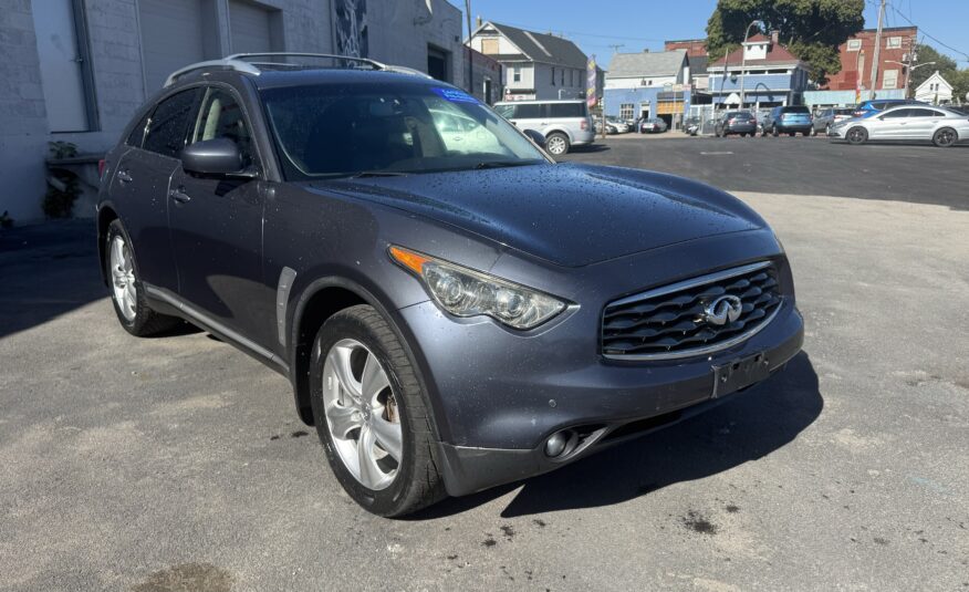 2011 INFINITI FX 35 photo 9