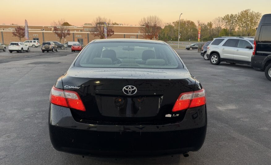 2007 Toyota camry LE Sedan 4D