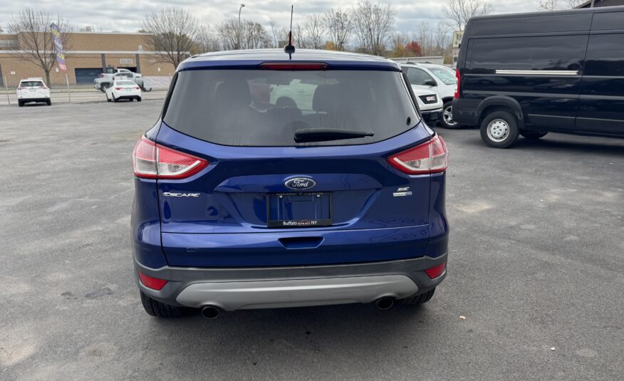 2016 Ford Escape SE photo 5