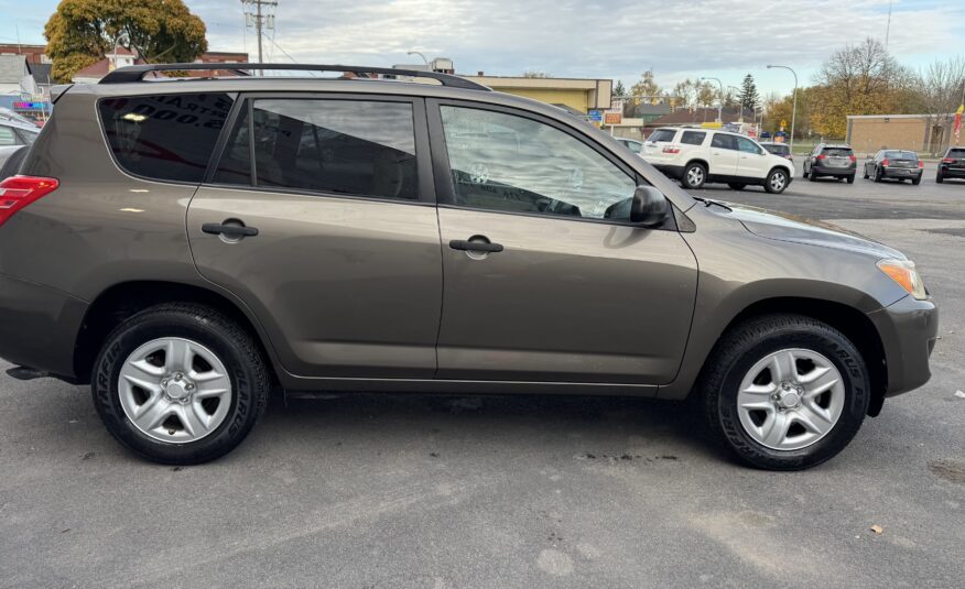 2010 Toyota RAV4 Base photo 7