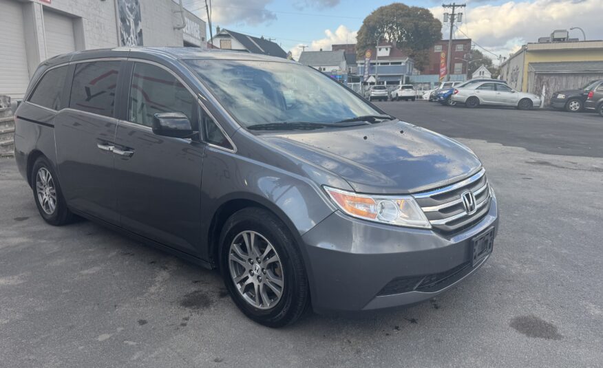 2012 Honda odyssey