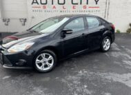 2014 Ford focus SE Sedan 4D