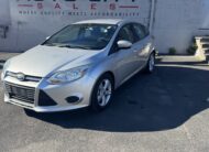 2014 Ford focus SE Hatchback 4D