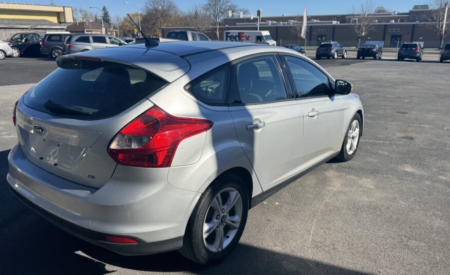 2014 Ford focus SE Hatchback 4D