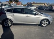 2014 Ford focus SE Hatchback 4D