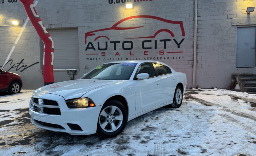 2014 Dodge charger SE Sedan 4D