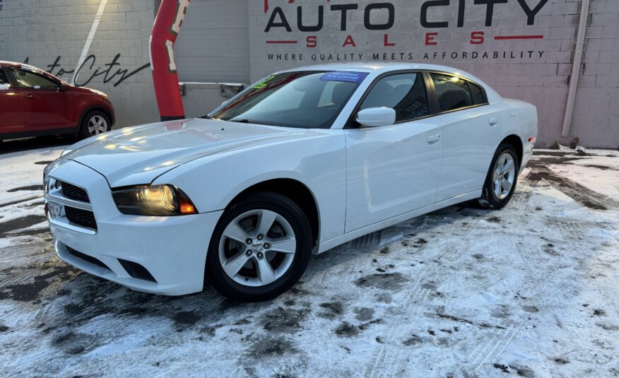 2014 Dodge charger SE Sedan 4D