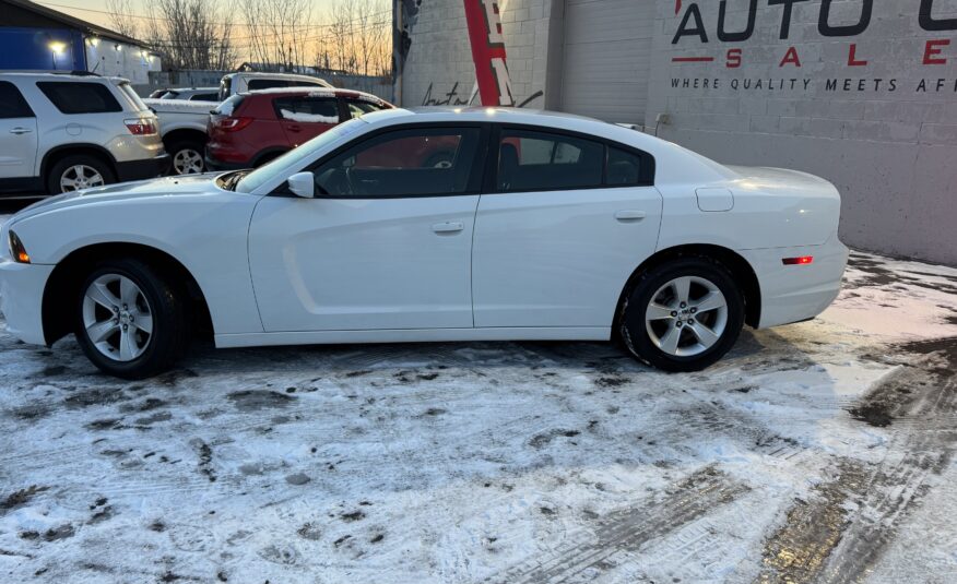 2014 Dodge charger SE Sedan 4D