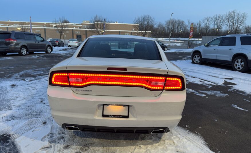 2014 Dodge charger SE Sedan 4D