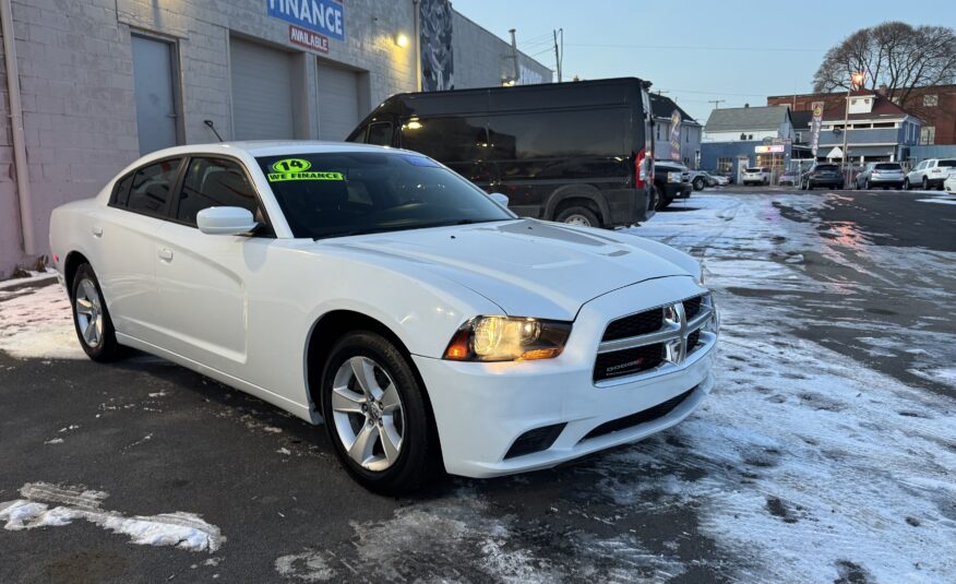 2014 Dodge charger SE Sedan 4D