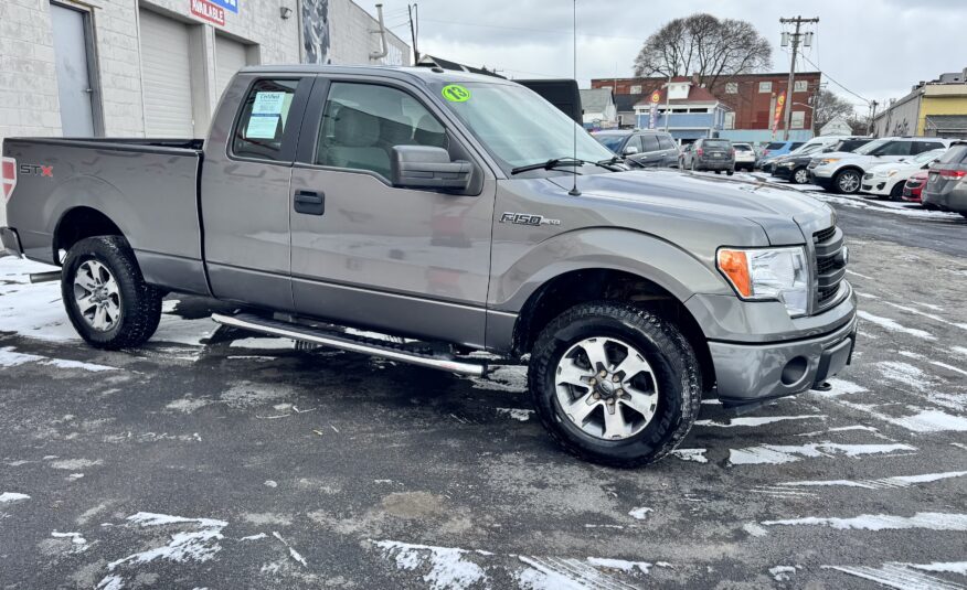 2013 Ford f150 super cab STX Pickup