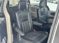 2013 Chrysler town & country Touring-L Minivan