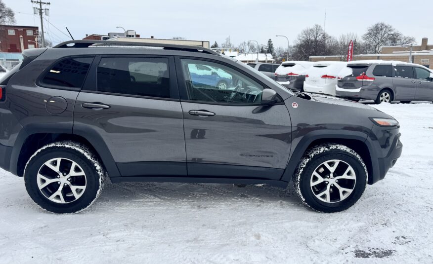 2015 Jeep cherokee TrailHawk