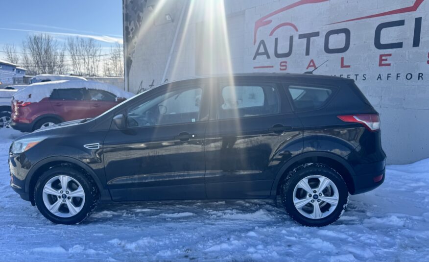 2014 Ford escape S Sport