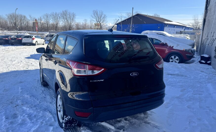 2014 Ford escape S Sport